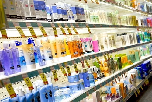 國妝出海新標桿 中國化妝品巨頭海外熱銷，名望比肩茅臺與老干媽